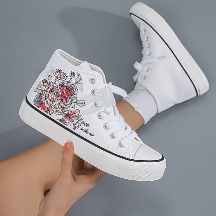 Sports Shoes