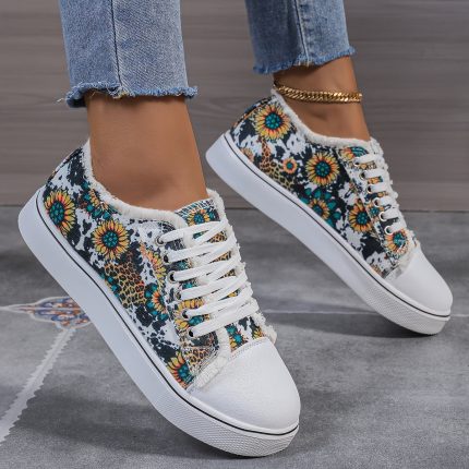 Sports Shoes